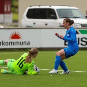 2023-09-16. Besti spælari kvinnur august. Hervør Klakkstein-6