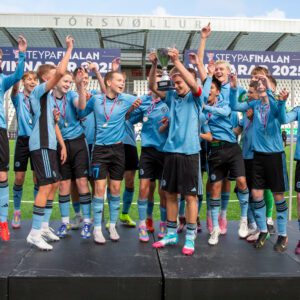 U15-27